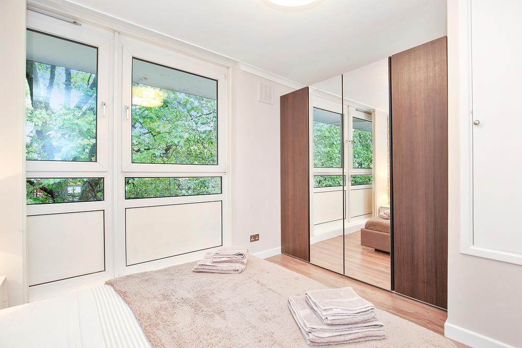 Sach'S 2 Bedrooms Apartment - No Lift London Exterior photo